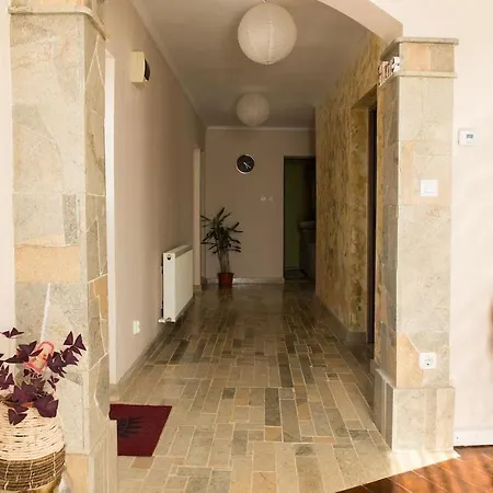 Chic Villa *